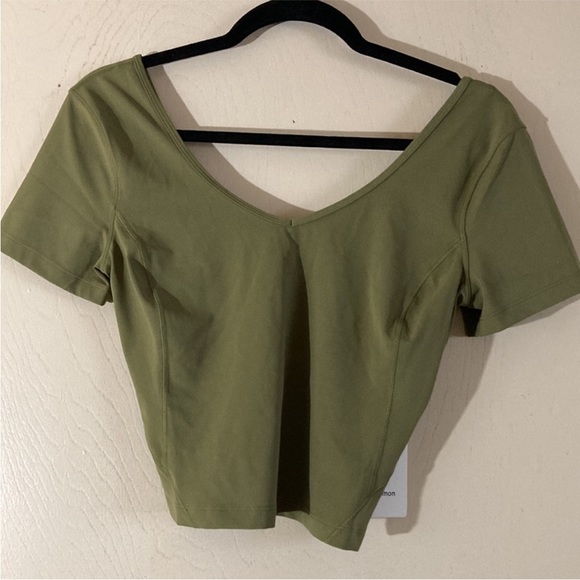 NWT Lululemon align tee - Picture 3 of 6